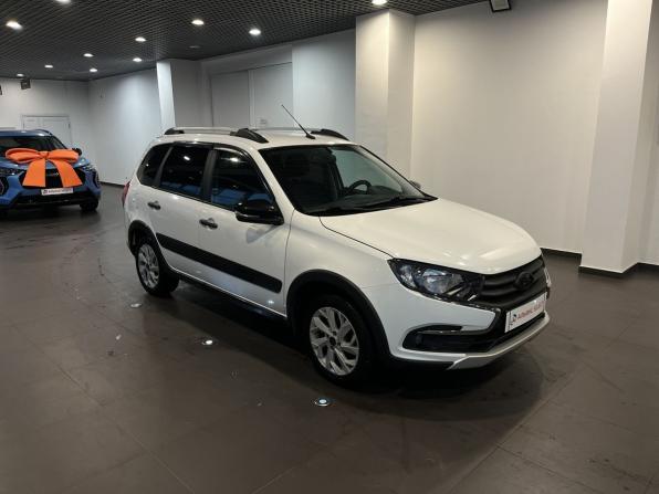 Lada (ВАЗ) Granta I Рестайлинг с пробегом 2023 года, цена 940 000 рублей, 60032 км, универсал, Автокод Объявления