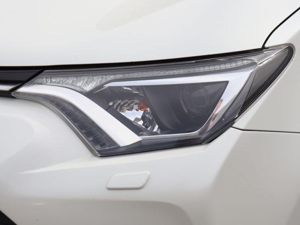 Toyota RAV4 IV (XA40) Рестайлинг с пробегом 2017 года, цена 2 589 000 рублей, 174782 км, внедорожник, Автокод Объявления