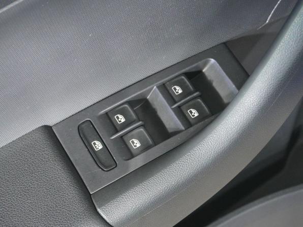 Skoda Rapid I Рестайлинг с пробегом 2019 года, цена 1 419 000 рублей, 65725 км, лифтбек, Автокод Объявления
