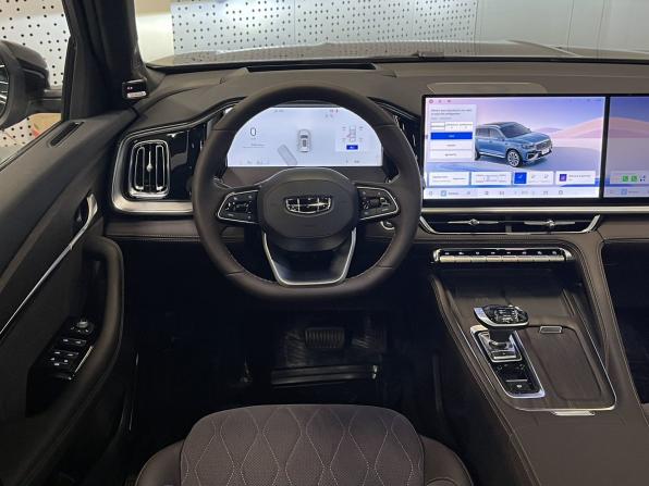 Geely Monjaro I Рестайлинг с пробегом 2026 года, цена 4 504 500 рублей, 10 км, внедорожник, Автокод Объявления
