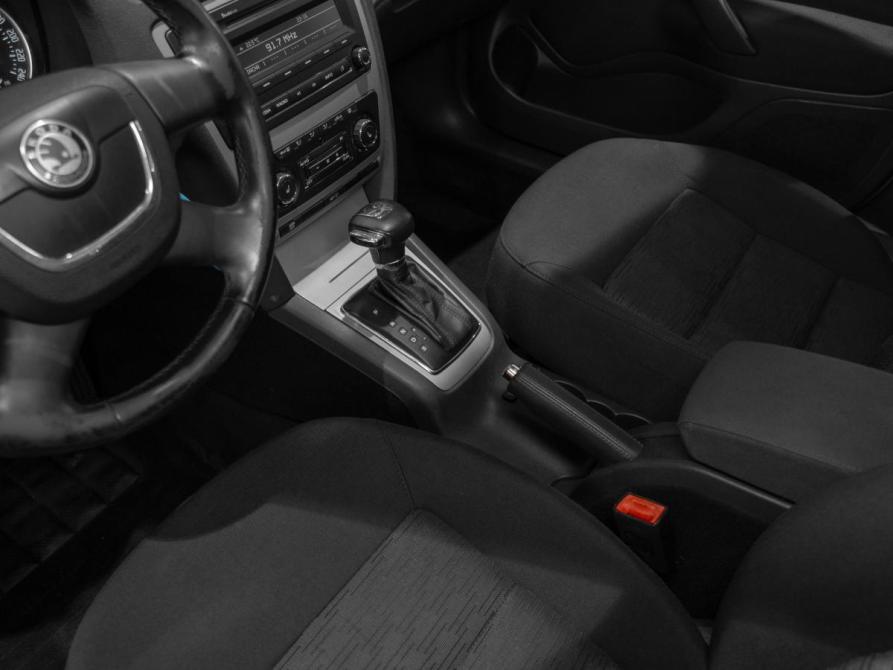Skoda Octavia II (A5) Рестайлинг Москва  - изображение 13