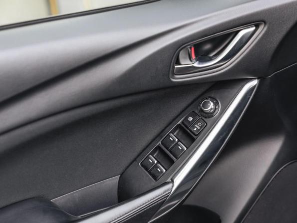 Mazda 6 III (GJ) Рестайлинг с пробегом 2016 года, цена 1 849 000 рублей, 191666 км, седан, Автокод Объявления