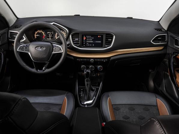 Lada (ВАЗ) Vesta I Рестайлинг (NG) с пробегом 2024 года, цена 1 645 000 рублей, 14900 км, универсал, Автокод Объявления
