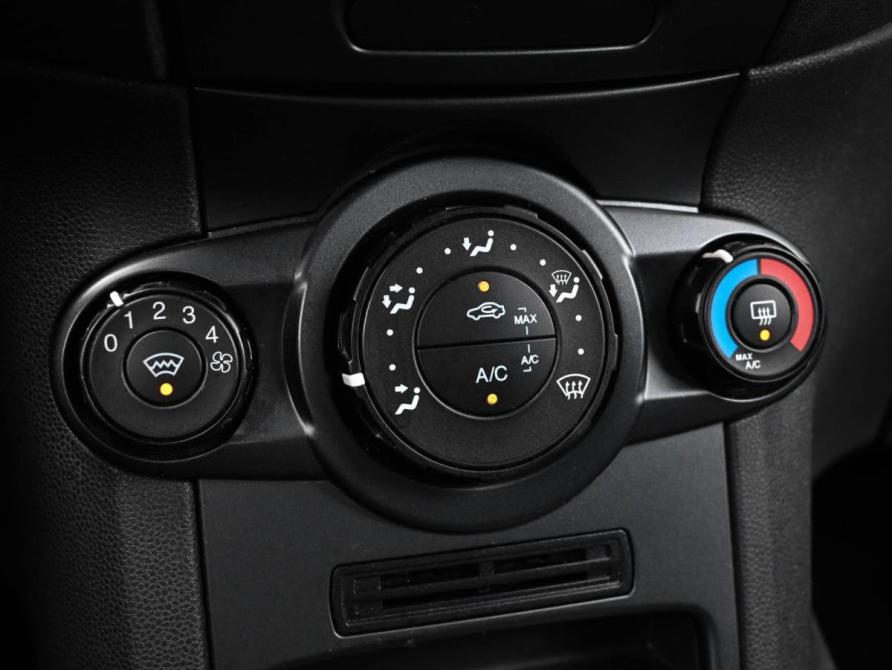 Ford Fiesta Mk6 Рестайлинг Новороссийск  - изображение 19
