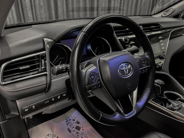Toyota Camry VIII (XV70) с пробегом 2019 года, цена 3 250 000 рублей, 28700 км, седан, Автокод Объявления