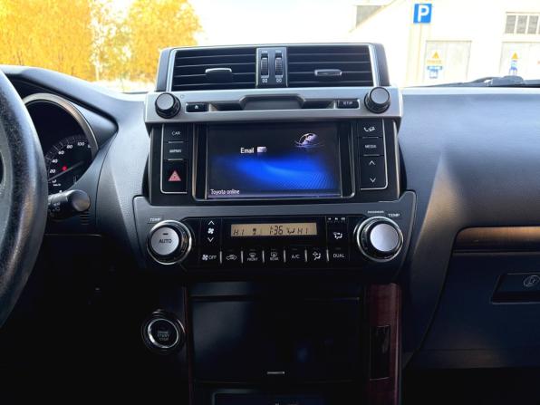 Toyota Land Cruiser Prado 150 Series Рестайлинг 1 с пробегом 2014 года, цена 3 050 000 рублей, 254452 км, внедорожник, Автокод Объявления