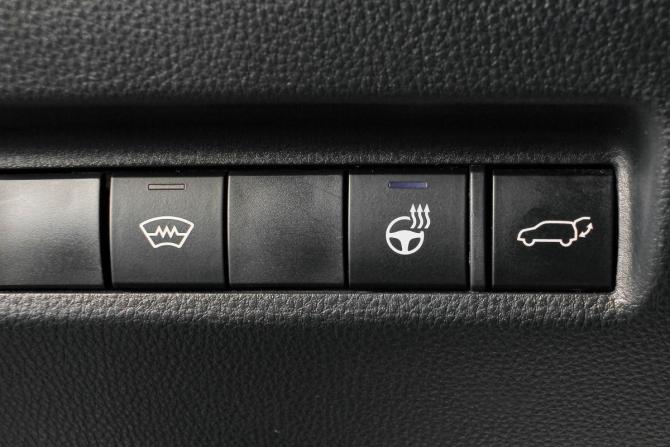 Toyota RAV4 V (XA50) с пробегом 2022 года, цена 2 949 000 рублей, 118000 км, внедорожник, Автокод Объявления