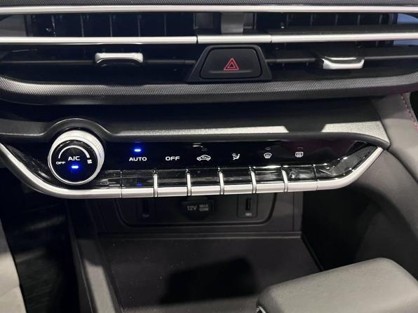 Changan Eado Plus с пробегом 2024 года, цена 2 200 000 рублей, 4510 км, седан, Автокод Объявления