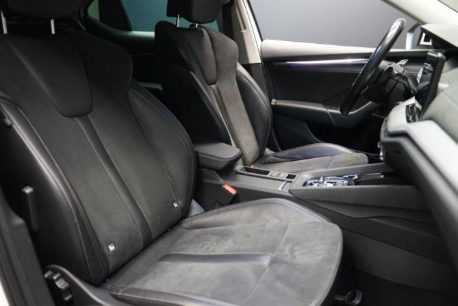 Skoda Octavia IV (A8) с пробегом 2021 года, цена 2 299 000 рублей, 113000 км, лифтбек, Автокод Объявления