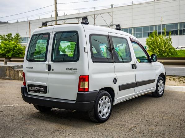 Peugeot Partner II с пробегом 2011 года, цена 498 000 рублей, 208102 км, компактвэн, Автокод Объявления