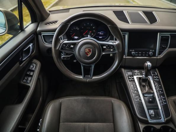 Porsche Macan I с пробегом 2017 года, цена 3 799 777 рублей, 47900 км, внедорожник, Автокод Объявления