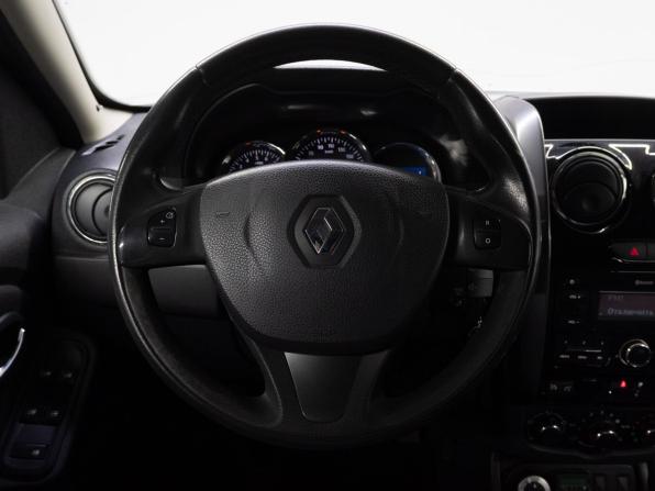 Renault Duster I Рестайлинг с пробегом 2017 года, цена 949 000 рублей, 259927 км, внедорожник, Автокод Объявления