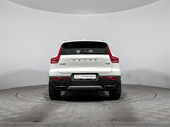 Volvo XC40 I с пробегом 2018 года, цена 2 650 000 рублей, 140931 км, внедорожник, Автокод Объявления
