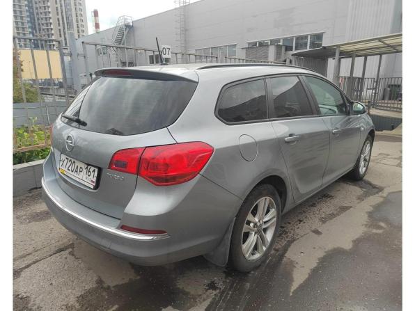 Opel Astra J Рестайлинг с пробегом 2013 года, цена 799 000 рублей, 103882 км, универсал, Автокод Объявления
