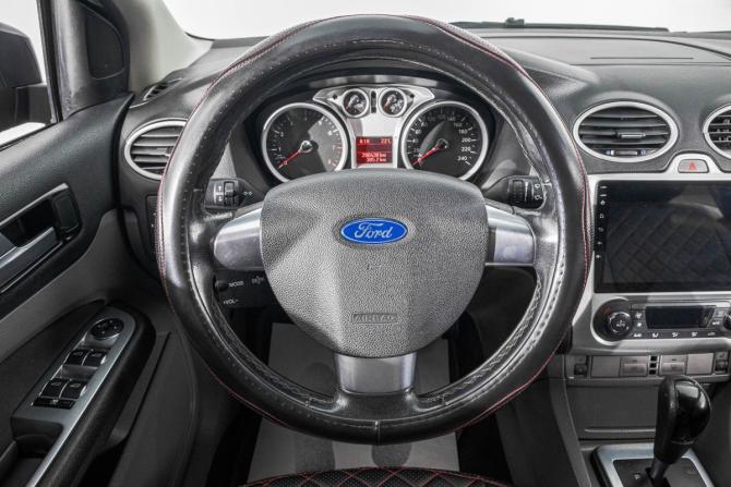 Ford Focus II Рестайлинг с пробегом 2010 года, цена 739 000 рублей, 200400 км, хэтчбек, Автокод Объявления