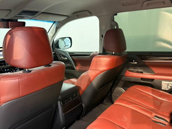 Lexus LX III Рестайлинг 2 с пробегом 2016 года, цена 6 300 000 рублей, 282400 км, внедорожник, Автокод Объявления