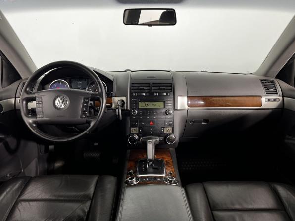 Volkswagen Touareg I Рестайлинг с пробегом 2010 года, цена 1 000 000 рублей, 319460 км, внедорожник, Автокод Объявления