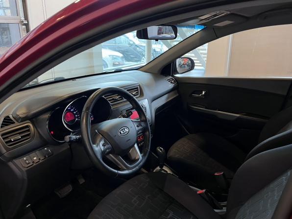 Kia Rio III с пробегом 2012 года, цена 928 000 рублей, 148000 км, хэтчбек, Автокод Объявления