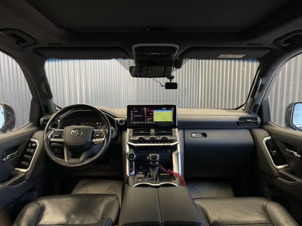 Toyota Land Cruiser 300 Series с пробегом 2021 года, цена 10 987 000 рублей, 64929 км, внедорожник, Автокод Объявления