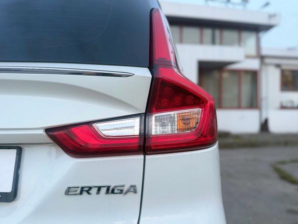 Suzuki Ertiga II с пробегом 2022 года, цена 1 699 000 рублей, 40374 км, компактвэн, Автокод Объявления