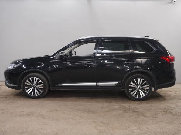Mitsubishi Outlander III Рестайлинг 3 с пробегом 2019 года, цена 2 113 000 рублей, 210814 км, внедорожник, Автокод Объявления