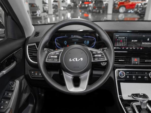 Kia Seltos I Рестайлинг с пробегом 2026 года, цена 3 020 000 рублей, 17 км, внедорожник, Автокод Объявления