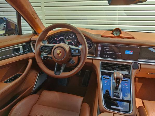 Porsche Panamera II Рестайлинг с пробегом 2021 года, цена 11 700 000 рублей, 46548 км, лифтбек, Автокод Объявления