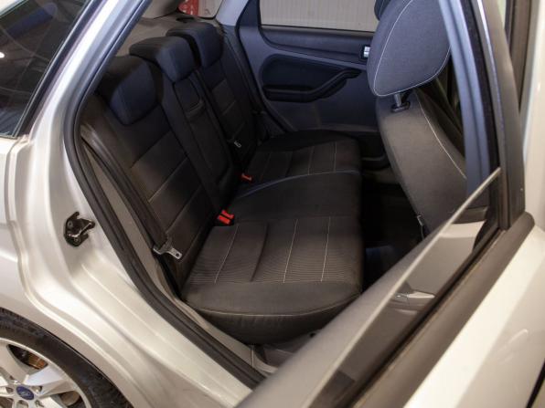 Ford Focus II Рестайлинг с пробегом 2010 года, цена 640 000 рублей, 165375 км, седан, Автокод Объявления