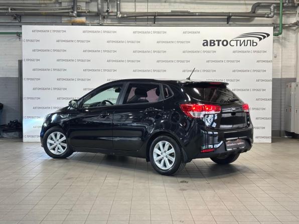 Kia Rio III Рестайлинг с пробегом 2015 года, цена 1 099 000 рублей, 99000 км, хэтчбек, Автокод Объявления