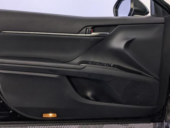 Toyota Camry VIII (XV70) Рестайлинг с пробегом 2021 года, цена 2 725 000 рублей, 107040 км, седан, Автокод Объявления