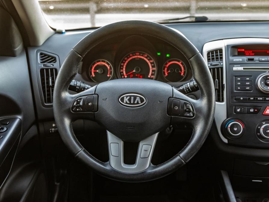 Kia Ceed I Рестайлинг Волгоград  - изображение 16