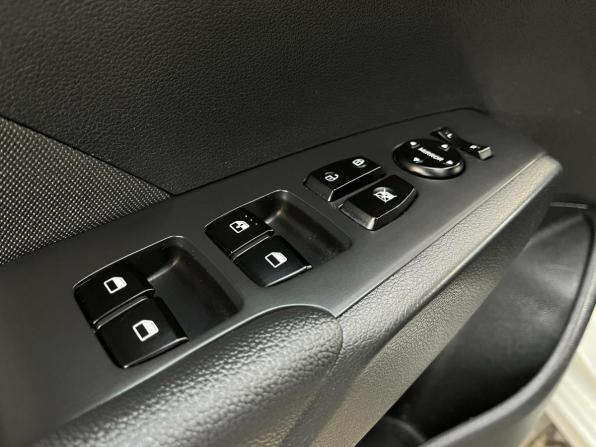 Hyundai Solaris II с пробегом 2018 года, цена 1 195 900 рублей, 150075 км, седан, Автокод Объявления