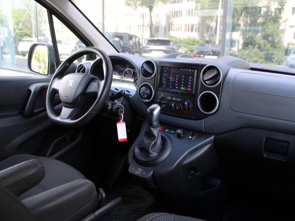 Peugeot Partner II Рестайлинг 2 с пробегом 2021 года, цена 1 650 000 рублей, 161000 км, компактвэн, Автокод Объявления