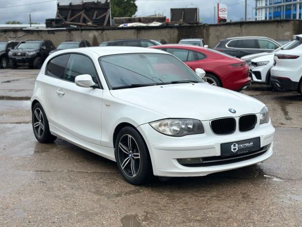 BMW 1 серии I (E81/E82/E87/E88) Рестайлинг с пробегом 2011 года, цена 890 000 рублей, 126000 км, хэтчбек, Автокод Объявления