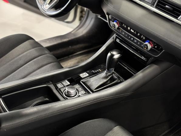 Mazda 6 III (GJ) Рестайлинг 2 с пробегом 2019 года, цена 2 199 000 рублей, 145000 км, седан, Автокод Объявления