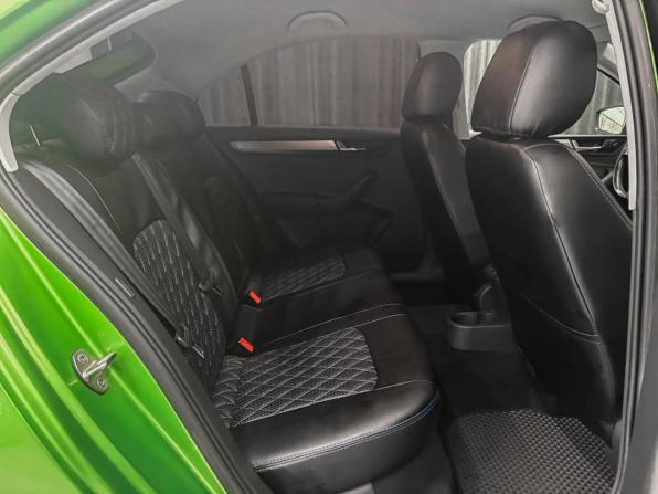 Skoda Rapid I Рестайлинг с пробегом 2018 года, цена 1 040 000 рублей, 182000 км, лифтбек, Автокод Объявления