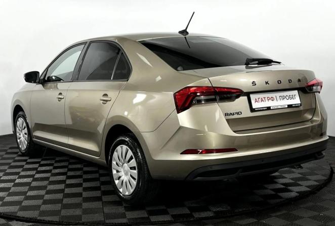 Skoda Rapid II с пробегом 2021 года, цена 1 595 000 рублей, 88000 км, лифтбек, Автокод Объявления