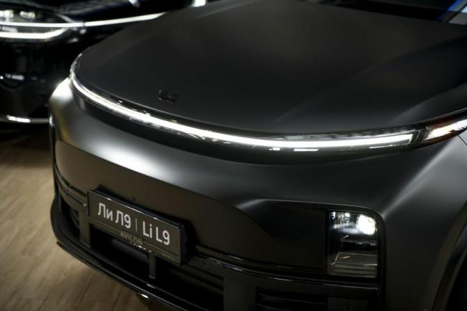 Новый Li Auto (Lixiang) L9 I Рестайлинг 2025 года, цена 12 923 425 рублей, внедорожник, Автокод Объявления
