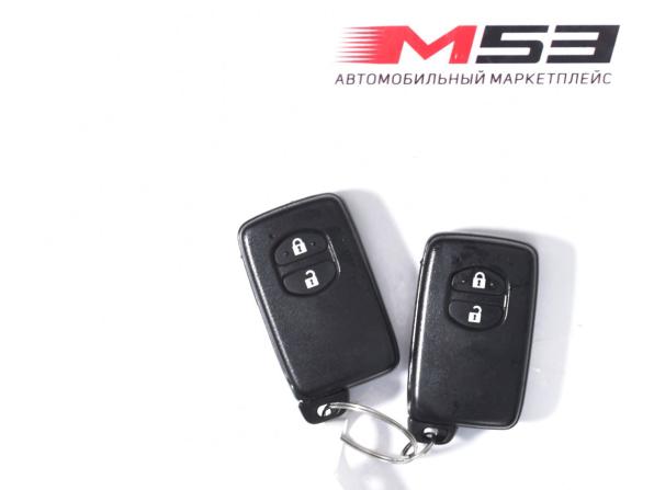 Toyota Corolla XI (E160 E170 E180) с пробегом 2014 года, цена 1 299 995 рублей, 99042 км, универсал, Автокод Объявления