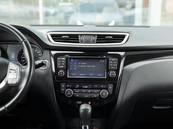 Nissan Qashqai II с пробегом 2016 года, цена 1 640 000 рублей, 143264 км, внедорожник, Автокод Объявления