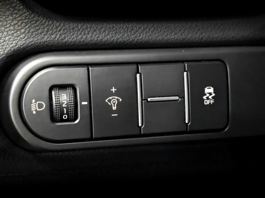 Kia Ceed III Санкт-Петербург  - изображение 26