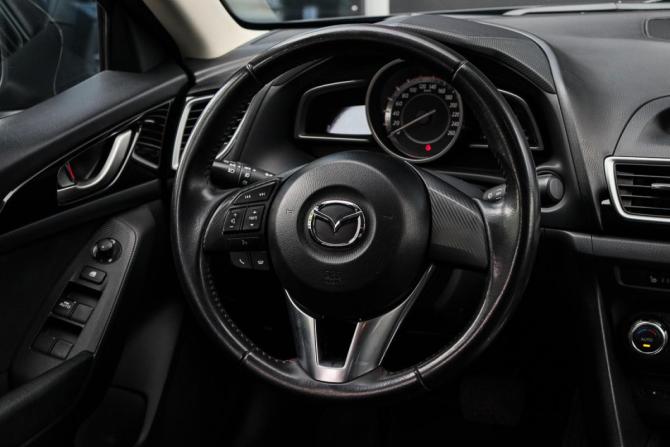 Mazda 3 III (BM) с пробегом 2014 года, цена 1 490 000 рублей, 131000 км, седан, Автокод Объявления