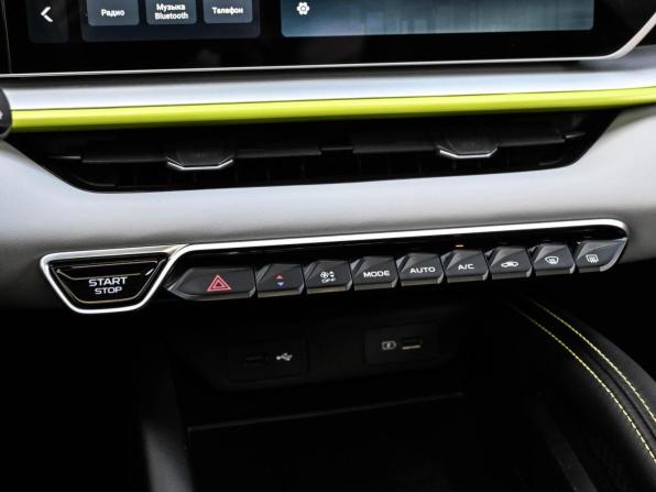 Geely Coolray I Рестайлинг с пробегом 2023 года, цена 1 999 000 рублей, 29576 км, внедорожник, Автокод Объявления
