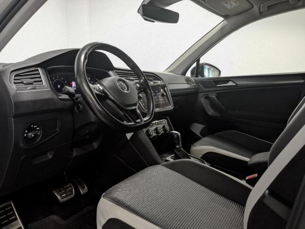 Volkswagen Tiguan II с пробегом 2019 года, цена 2 190 000 рублей, 134997 км, внедорожник, Автокод Объявления