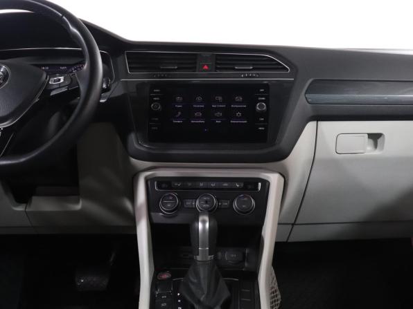 Volkswagen Tiguan II с пробегом 2017 года, цена 2 450 000 рублей, 89381 км, внедорожник, Автокод Объявления