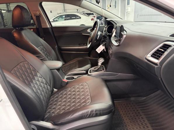 Kia Ceed III Рестайлинг с пробегом 2021 года, цена 1 997 000 рублей, 89530 км, универсал, Автокод Объявления