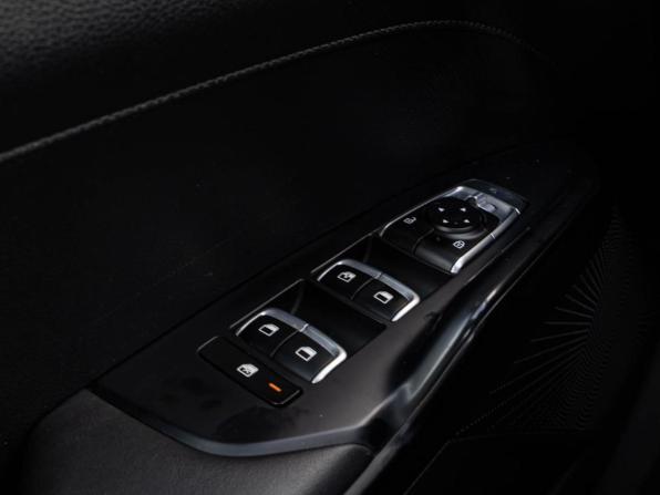 Kia K5 III с пробегом 2021 года, цена 2 215 000 рублей, 47150 км, седан, Автокод Объявления
