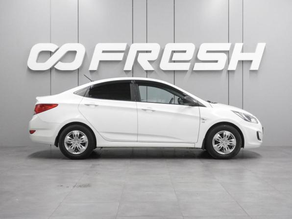 Hyundai Solaris I с пробегом 2014 года, цена 995 000 рублей, 170940 км, седан, Автокод Объявления