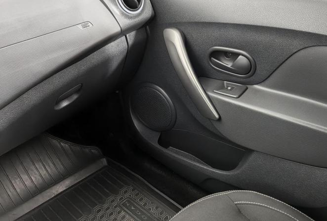 Renault Logan II с пробегом 2016 года, цена 850 000 рублей, 139142 км, седан, Автокод Объявления