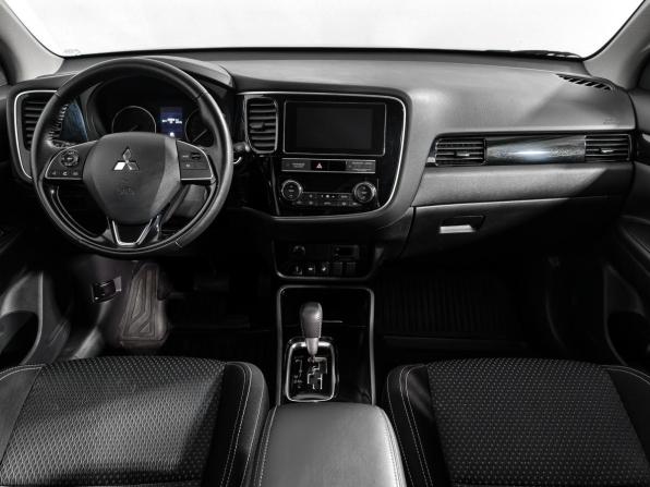 Mitsubishi Outlander III Рестайлинг 3 с пробегом 2019 года, цена 2 190 000 рублей, 84250 км, внедорожник, Автокод Объявления